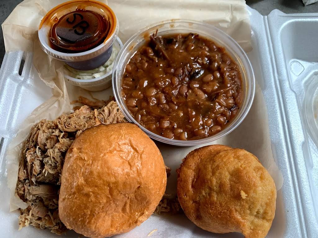 A&B Homestyle BBQ | restaurant | 1130 Hill Rd N, Pickerington, OH 43147, USA | 6146263388 OR +1 614-626-3388