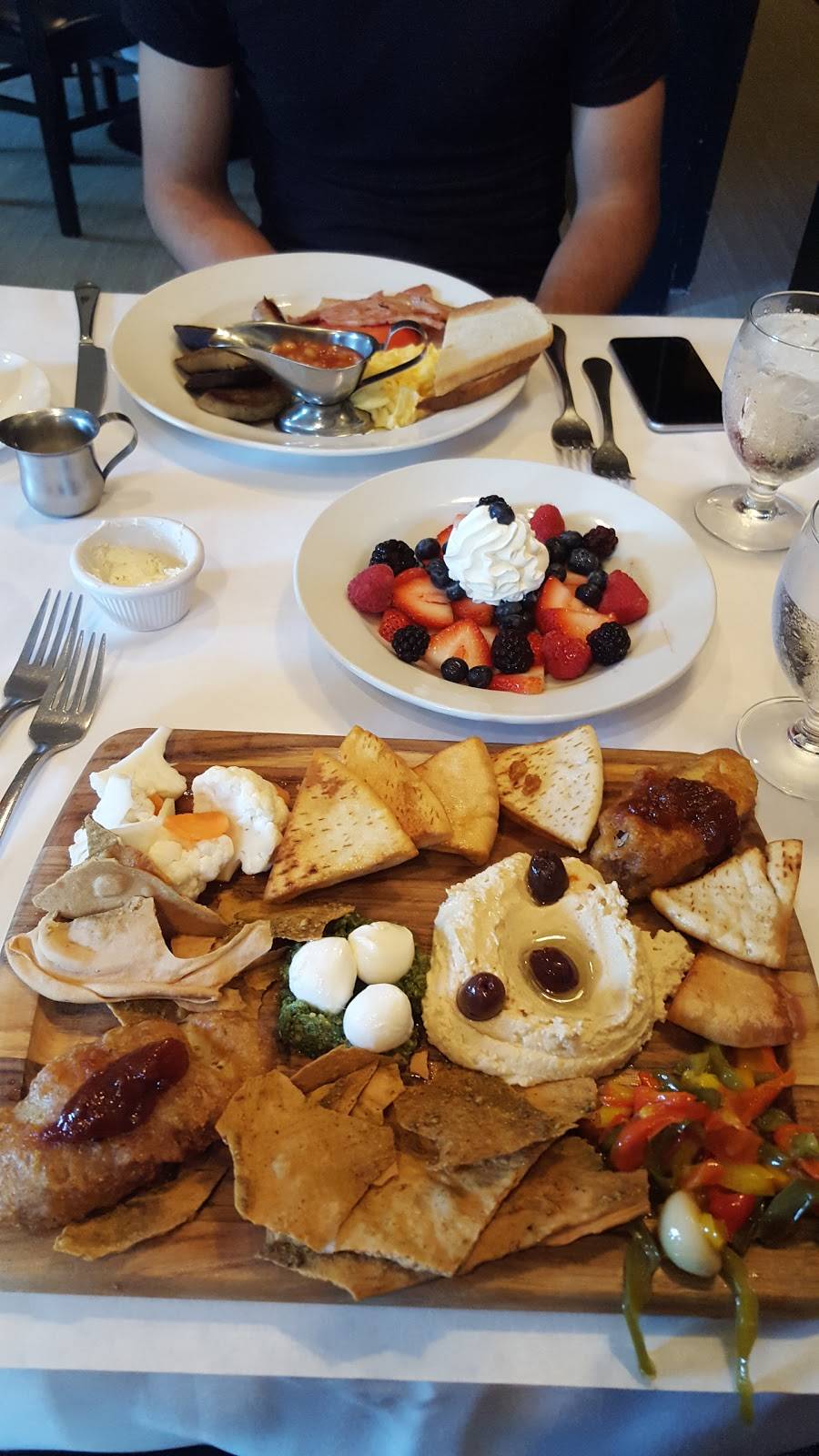 Irish Inn At Glen Echo | restaurant | 6119 Tulane Ave, Glen Echo, MD 20812, USA | 3012296600 OR +1 301-229-6600