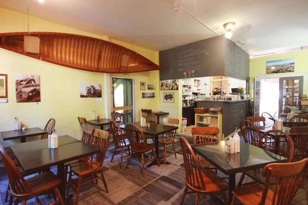 Yellow Canoe Cafe | restaurant | 108 St Lawrence St, Merrickville, ON K0G 1N0, Canada | 6132692833 OR +1 613-269-2833
