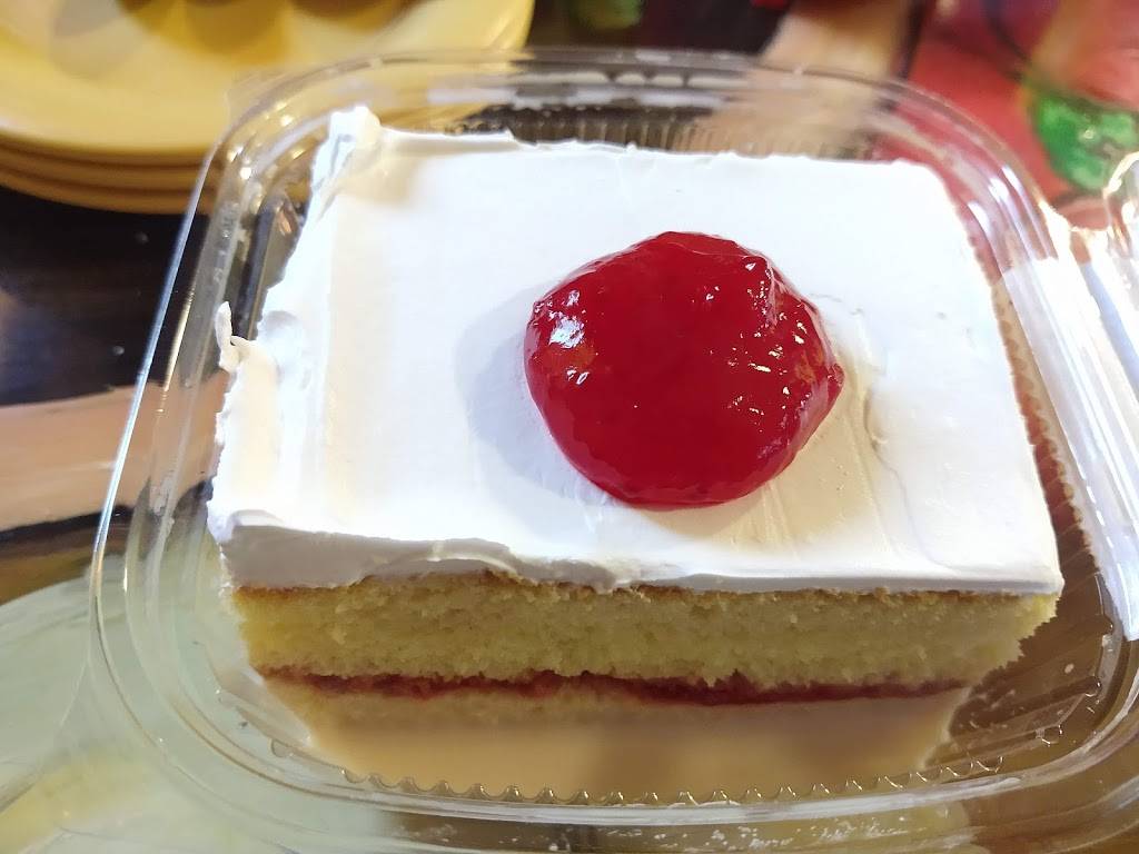 Estrella Hondumex | restaurant | 109 Roaring Fork Rd, Gatlinburg, TN 37738, USA | 8653251458 OR +1 865-325-1458