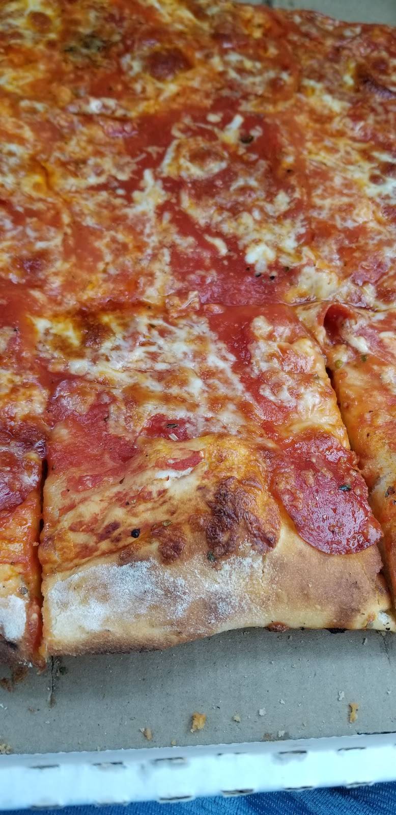 Pizza Oven | meal takeaway | 1903 Niagara St, Niagara Falls, NY 14303, USA | 7162826838 OR +1 716-282-6838