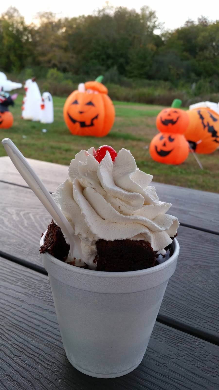 Sandys Chill Spot Ice Cream & Seafood Restaurant Bellingham | restaurant | 800 Pulaski Blvd, Bellingham, MA 02019, USA | 5083489478 OR +1 508-348-9478