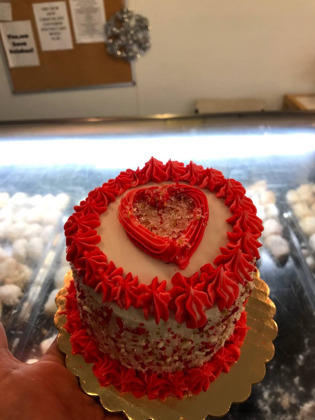 Lipkins Bakery | bakery | 8013 Castor Ave, Philadelphia, PA 19152, USA | 2153423005 OR +1 215-342-3005