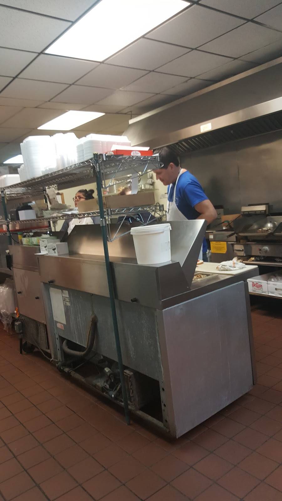 England Pizza | restaurant | 2840 Cottman Ave, Philadelphia, PA 19149, USA | 2153332323 OR +1 215-333-2323