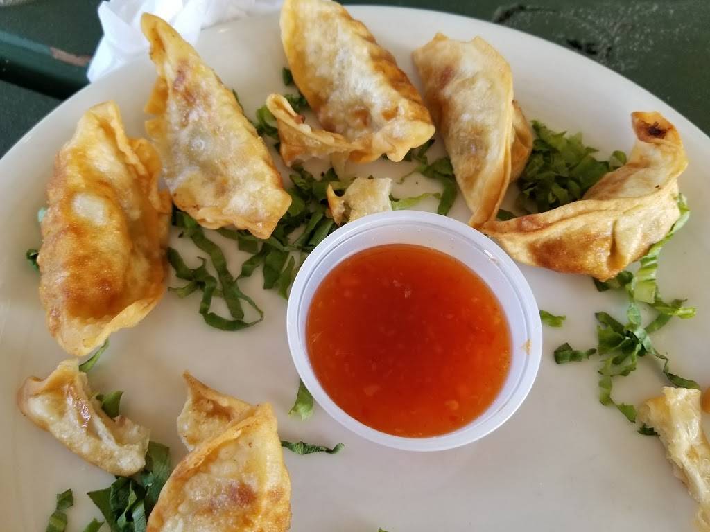 Luckys Pub | restaurant | 17754 Katy Fwy, Houston, TX 77094, USA | 2812067369 OR +1 281-206-7369