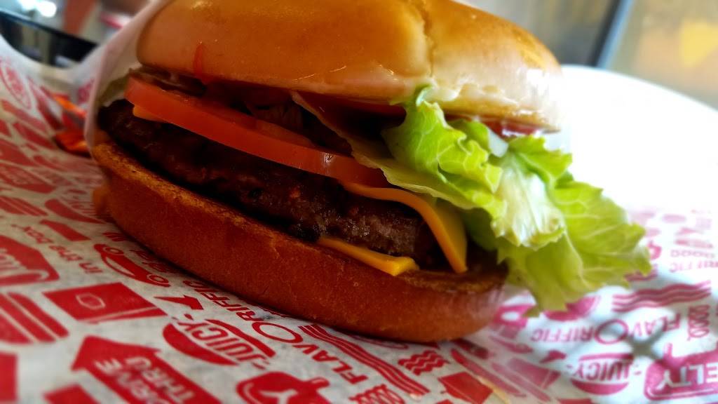 Jack in the Box | restaurant | 802 3rd Ave, Chula Vista, CA 91911, USA | 6194251791 OR +1 619-425-1791