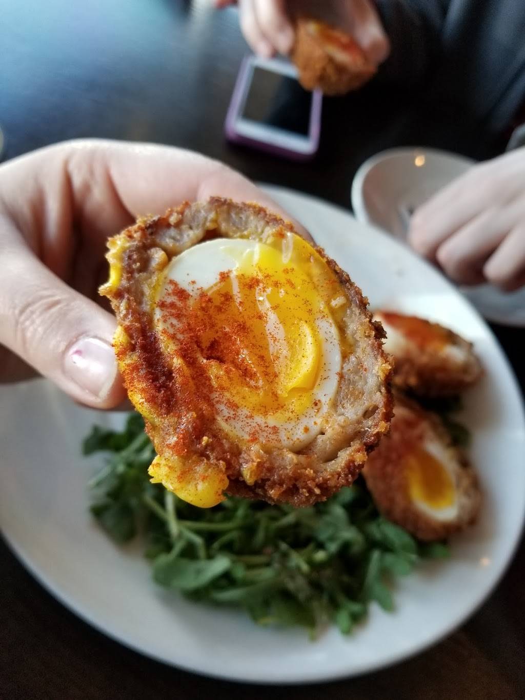 Red Cow 50th & France | restaurant | 3624 W 50th St, Minneapolis, MN 55410, USA | 6127674411 OR +1 612-767-4411