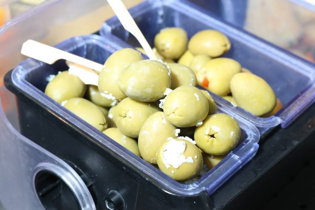 Bar Louie | night club | 3100 Vandercar Way, Cincinnati, OH 45209, USA | 5133511453 OR +1 513-351-1453