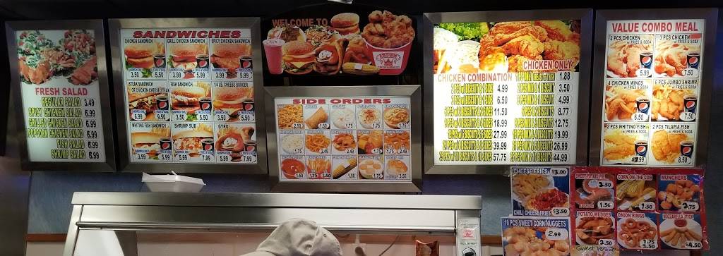 Crown Fried Chicken | restaurant | 64 Division St, Derby, CT 06418, USA | 2037519111 OR +1 203-751-9111