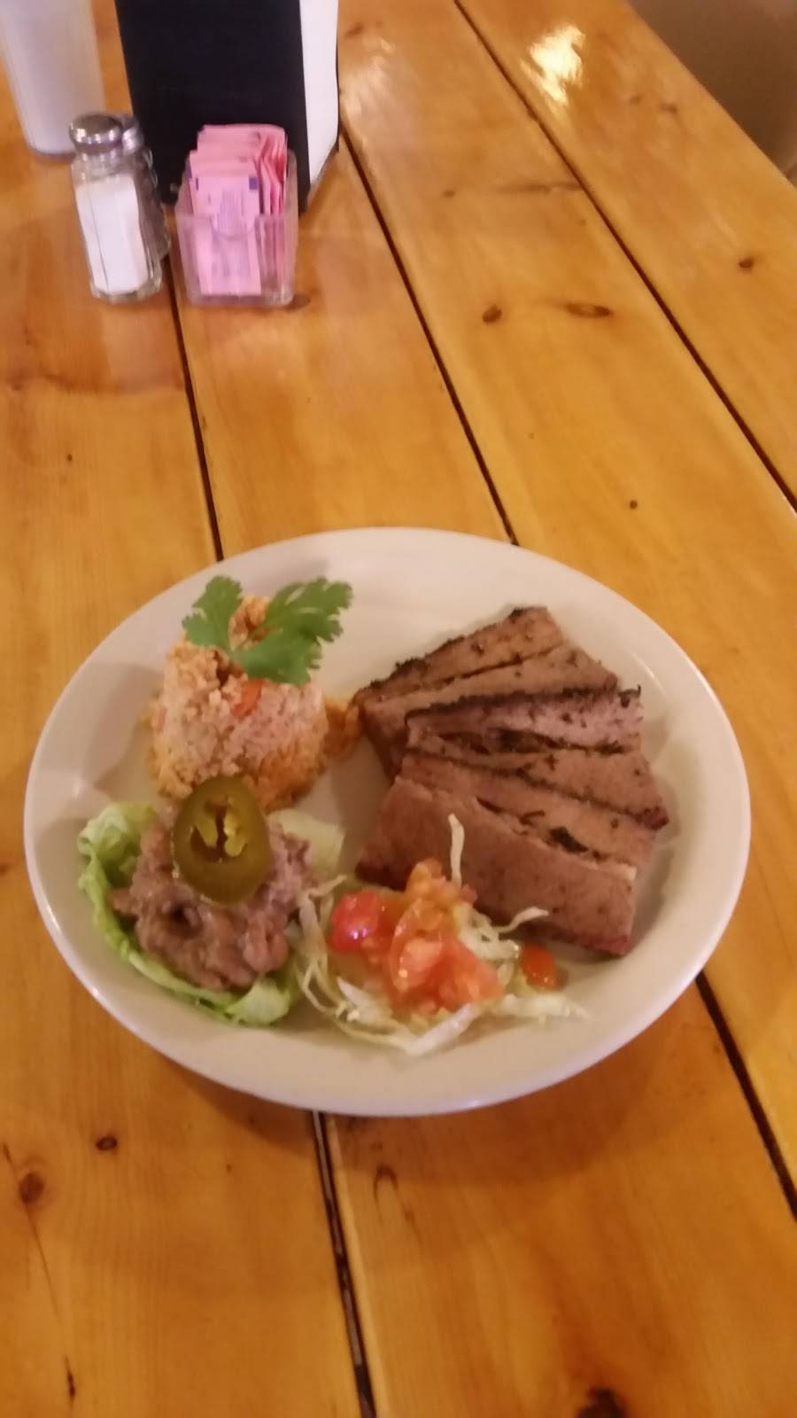 El Jardin Mexican Restaurant | restaurant | 1837 Spur St, New Braunfels, TX 78130, USA | 8306205881 OR +1 830-620-5881