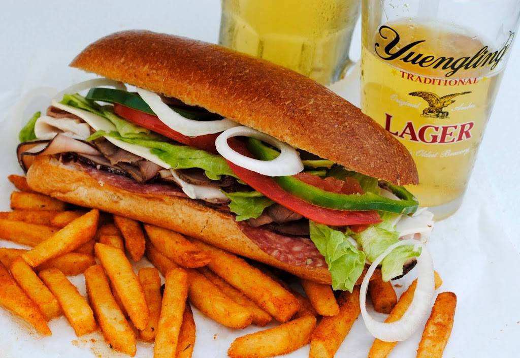 The Woodstone Deli | restaurant | 3500 Fort Henry Dr, Kingsport, TN 37664, USA | 4232459663 OR +1 423-245-9663