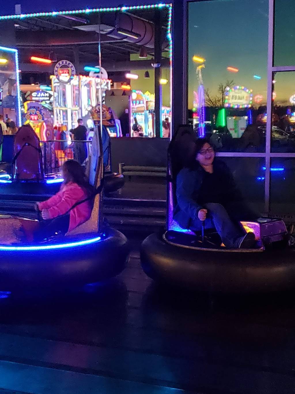 Stars and Strikes Family Entertainment Center | restaurant | 930 Old Monrovia Rd NW, Huntsville, AL 35806, USA | 2562724626 OR +1 256-272-4626