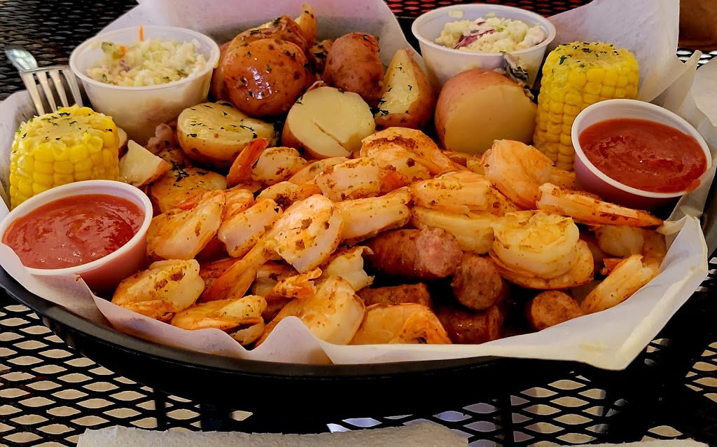 Shrimp Basket Evergreen | restaurant | 64 Liberty Park Pl, Evergreen, AL 36401, USA | 2512163223 OR +1 251-216-3223