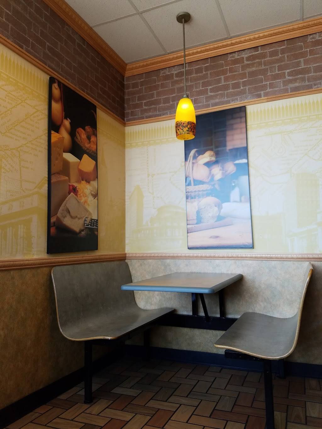 Subway | restaurant | 937 Bedford St, Abington, MA 02351, USA | 7818787347 OR +1 781-878-7347