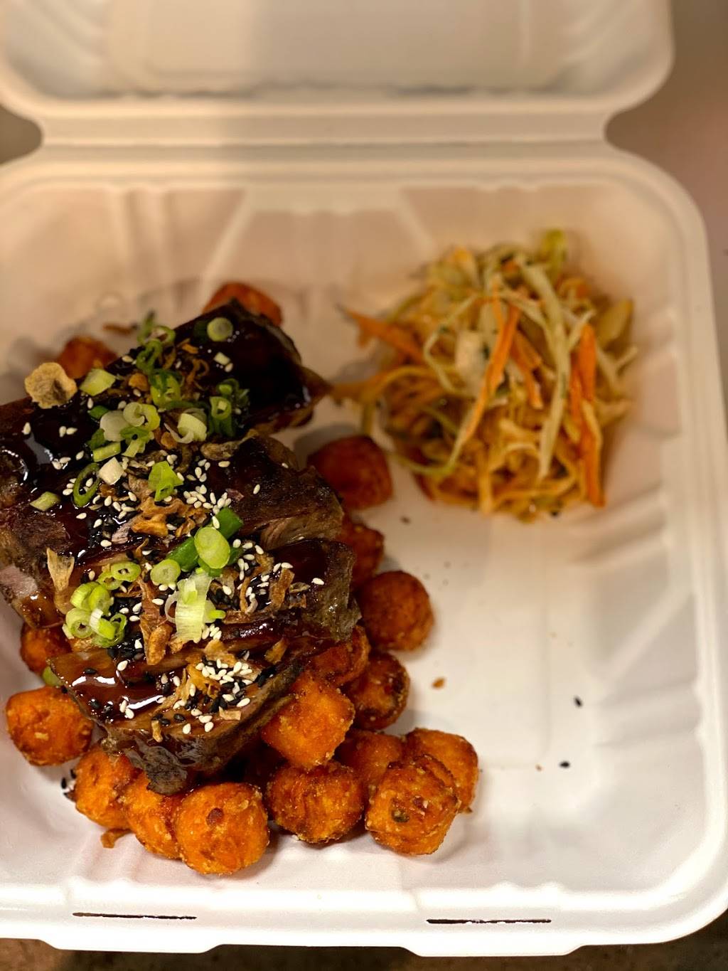 Smoked and Chopped | restaurant | 3300 Fairmount Ave, Philadelphia, PA 19104, USA | 6315667955 OR +1 631-566-7955