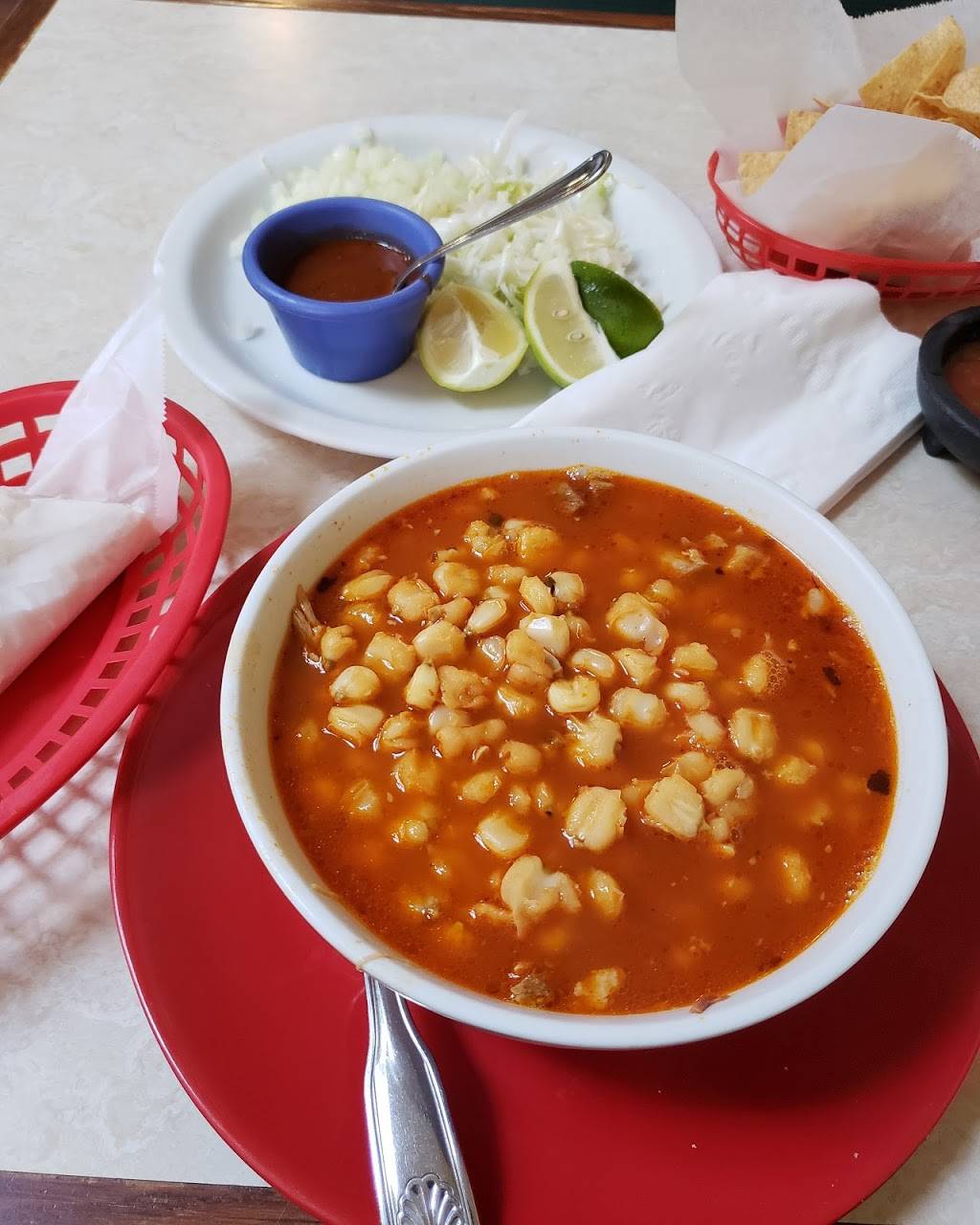 Tlaquepaque Restaurant | restaurant | 120 S Mill St, Santa Paula, CA 93060, USA | 8059335535 OR +1 805-933-5535