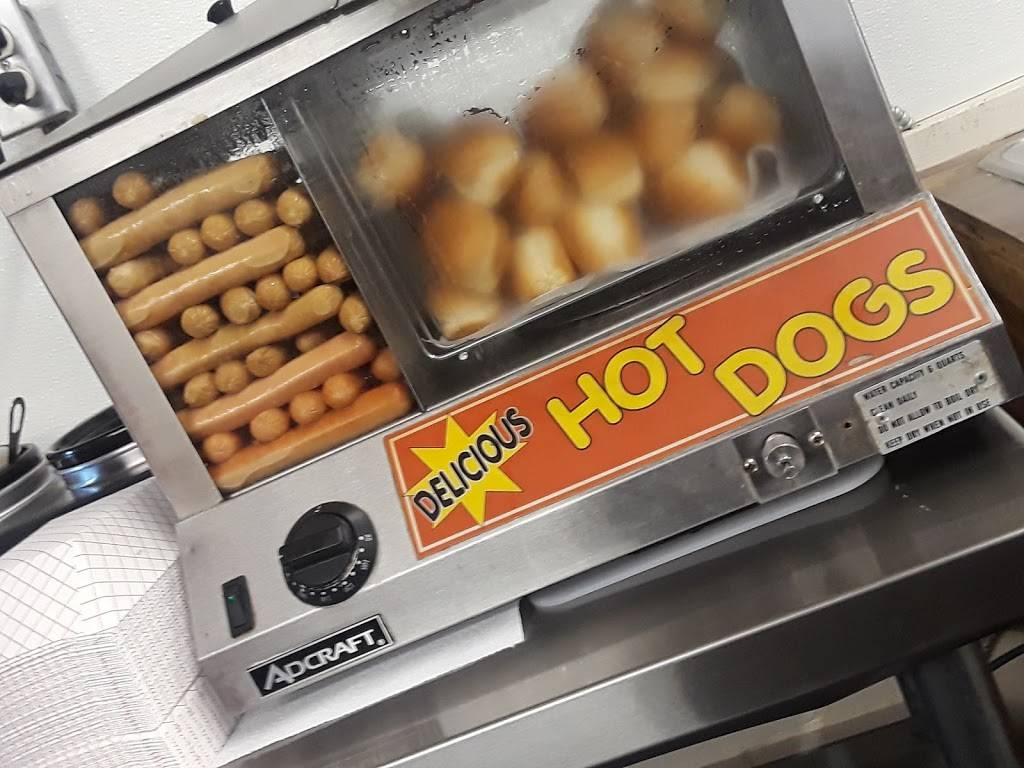 Moultrie Billiard Parlor | restaurant | 7 1st Ave NE, Moultrie, GA 31768, USA | 2299856133 OR +1 229-985-6133