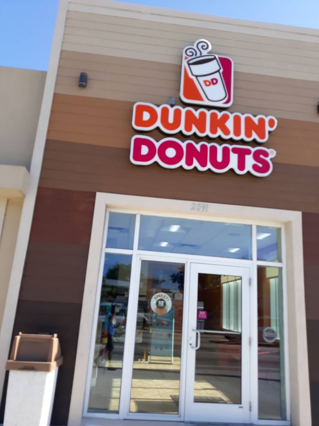 Dunkin | bakery | 2091 Griffin Rd, Dania Beach, FL 33312, USA | 9549818784 OR +1 954-981-8784