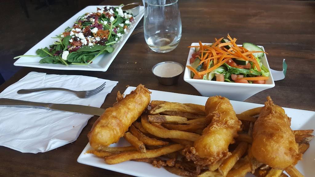 The Brass Monkey Bar | restaurant | 1519 Oak St, Wyandotte, MI 48192, USA | 7347962728 OR +1 734-796-2728