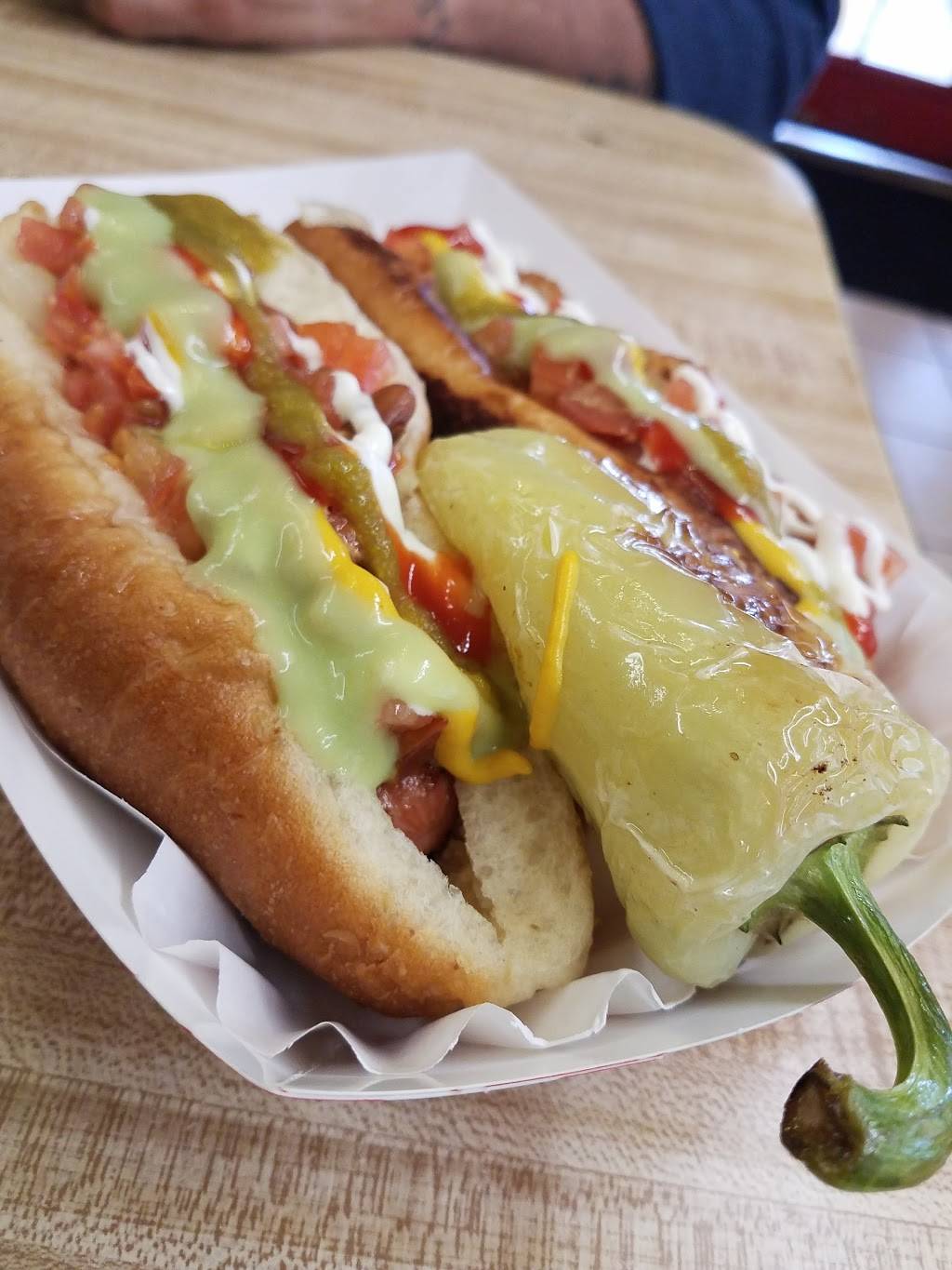 La Pasadita Hot Dogs | restaurant | 4611 W Indian School Rd, Phoenix, AZ 85031, USA | 6025957471 OR +1 602-595-7471