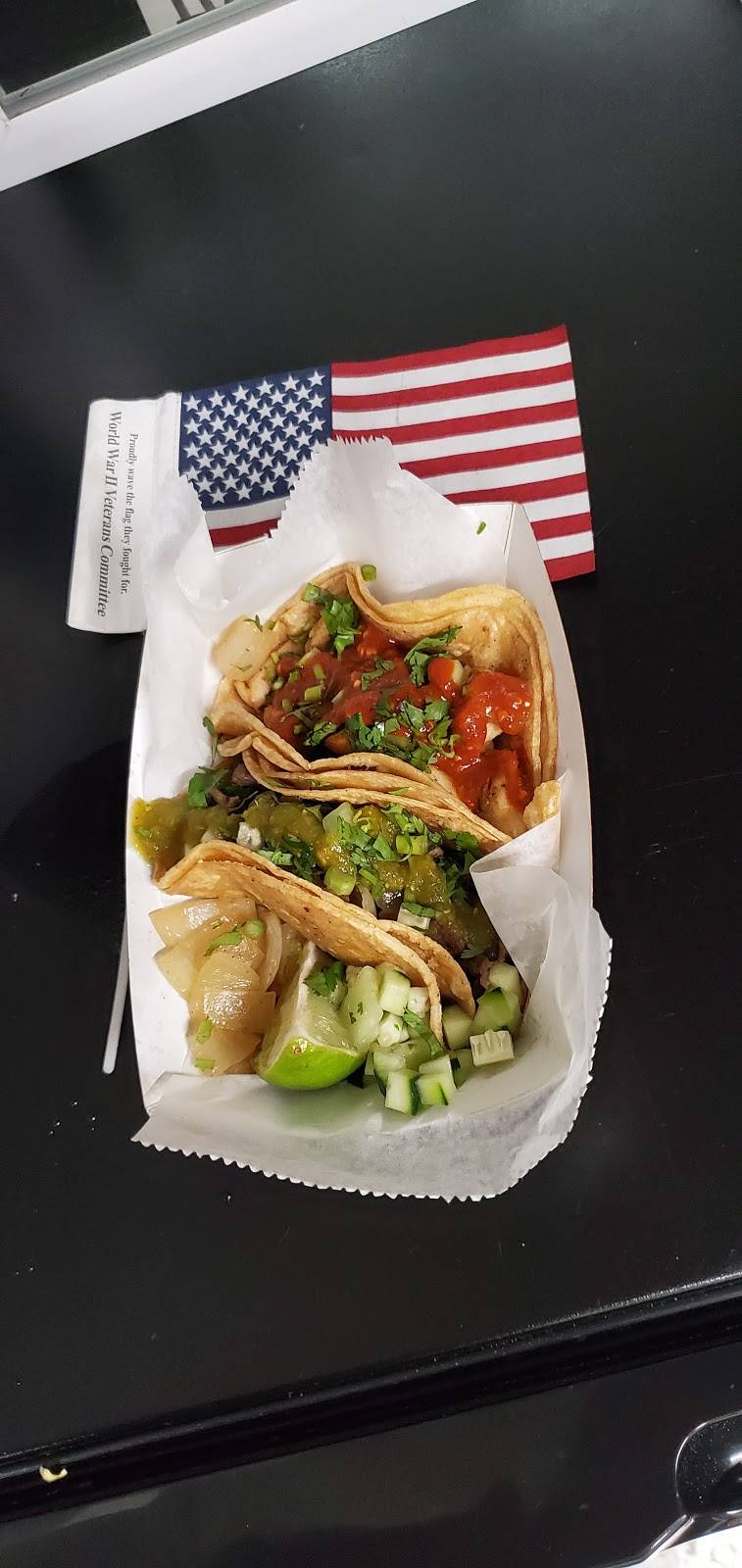 Venturas Taco | restaurant | 3109 S Kinnickinnic Ave, Milwaukee, WI 53207, USA | 4143240004 OR +1 414-324-0004