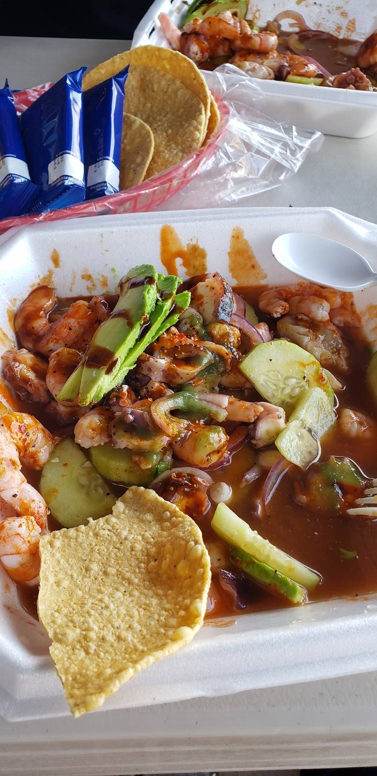 El WERO MARISQUERO | restaurant | 4098 N 35th Ave, Phoenix, AZ 85017, USA | 6234181691 OR +1 623-418-1691