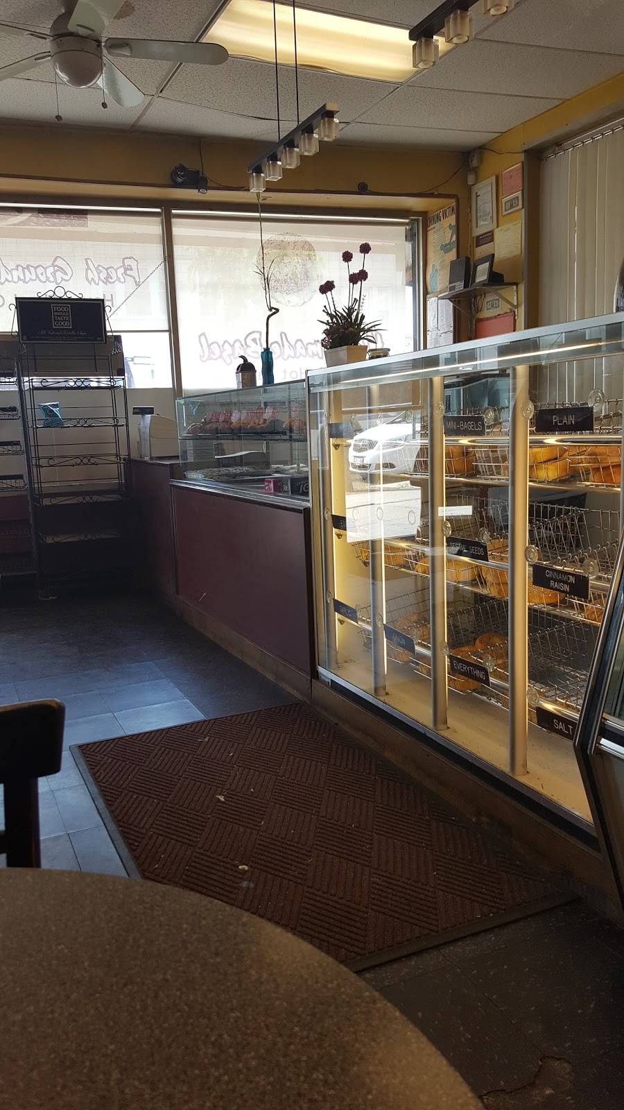 Wow Bagel | restaurant | 6864 Fresh Pond Rd, Ridgewood, NY 11385, USA | 7183815700 OR +1 718-381-5700