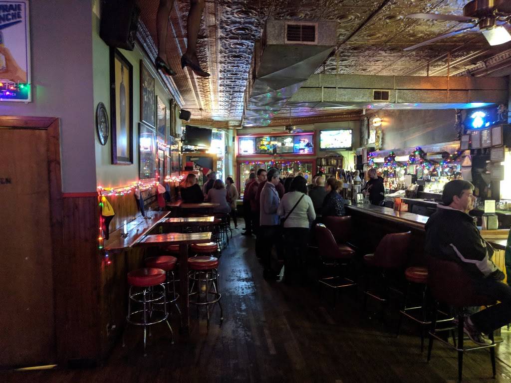 The Beacon Pub | restaurant | 101 Circle Ave, Forest Park, IL 60130, USA | 7083667066 OR +1 708-366-7066