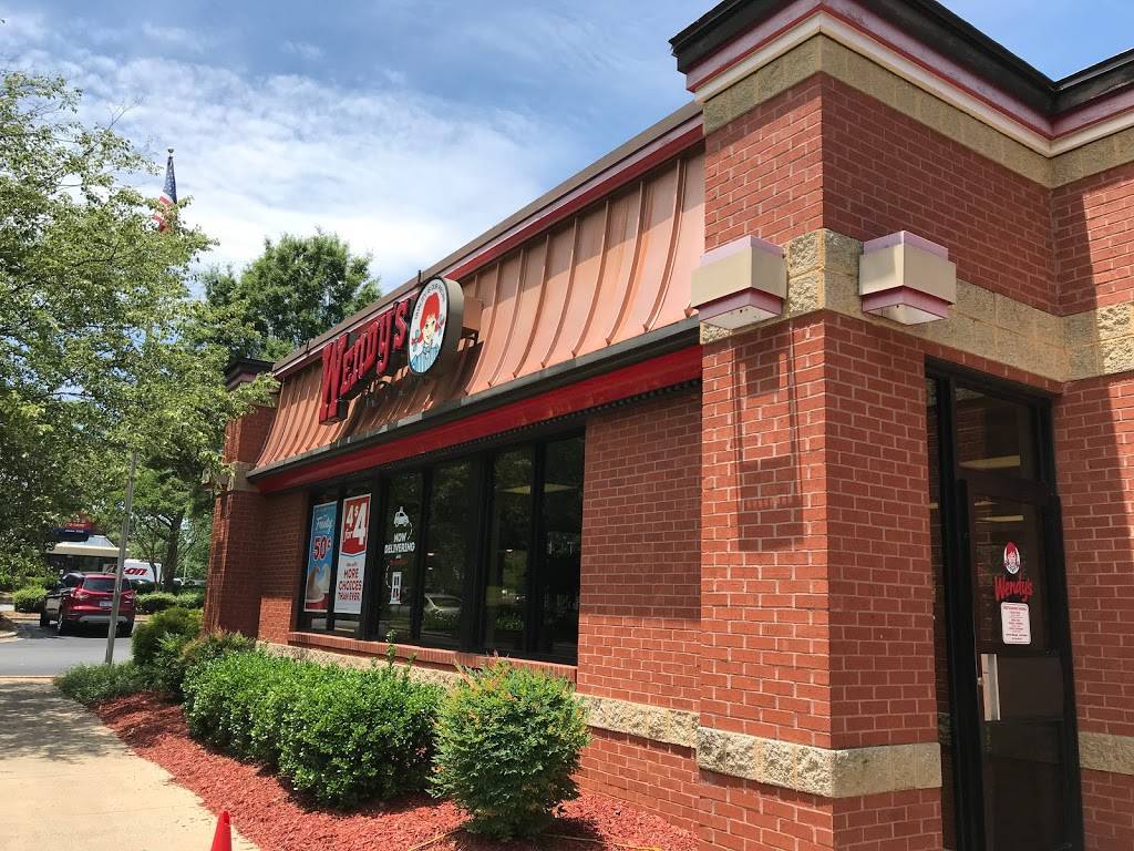 Wendys | restaurant | 3700 W W.T.Harris Blvd, Charlotte, NC 28269, USA | 7045962020 OR +1 704-596-2020