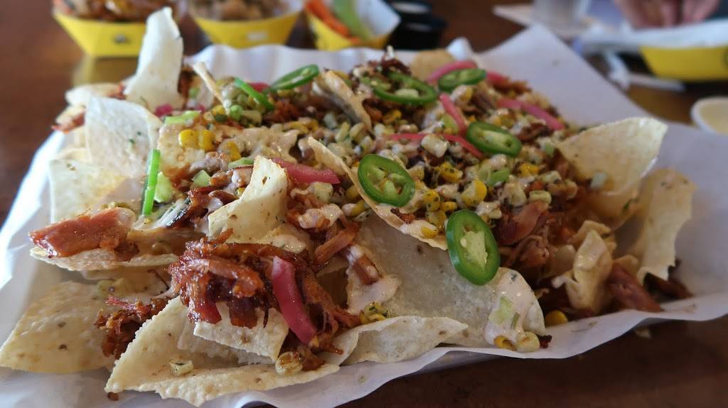 Buffalo Wild Wings | restaurant | 5755 Northwest Hwy, Crystal Lake, IL 60014, USA | 8153560333 OR +1 815-356-0333