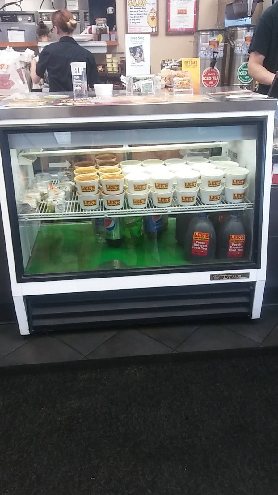 Lees Famous Recipe Chicken | meal delivery | 856 W Sherman Blvd, Muskegon, MI 49441, USA | 2317557333 OR +1 231-755-7333