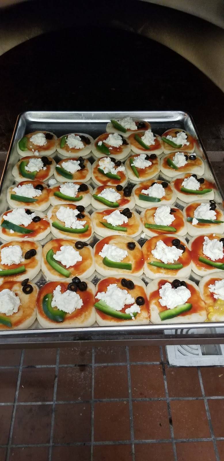 ManaEesh | restaurant | 2653 W Park Row Dr, Arlington, TX 76013, USA | 8176172232 OR +1 817-617-2232