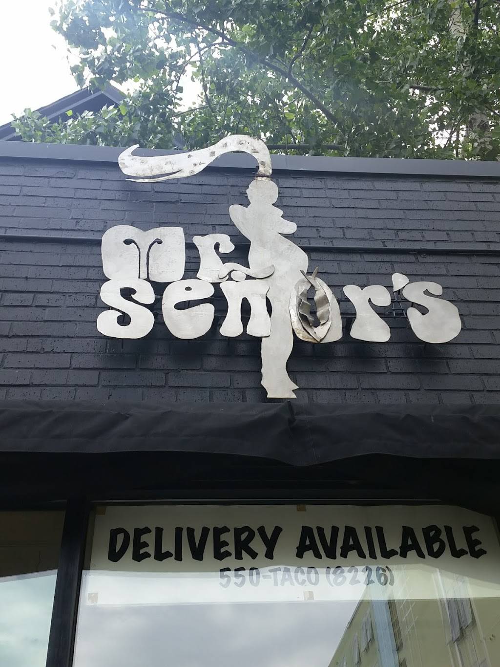 Mr. Señors | meal takeaway | 2335 N Murray Ave, Milwaukee, WI 53202, USA | 4145508226 OR +1 414-550-8226