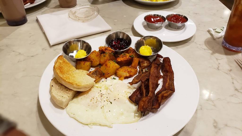 Chelseas Kitchen | restaurant | 4 E Sky Harbor Blvd, Phoenix, AZ 85034, USA | 2409942058 OR +1 240-994-2058