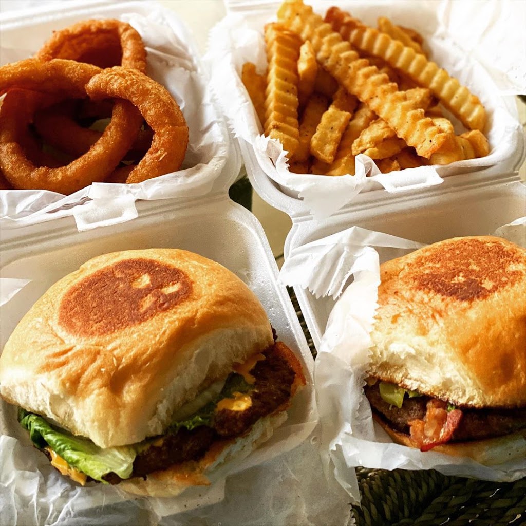 Papas Burgers "In God We Trust" | restaurant | 6900 San Pedro Ave #107, San Antonio, TX 78216, USA | 2107819171 OR +1 210-781-9171