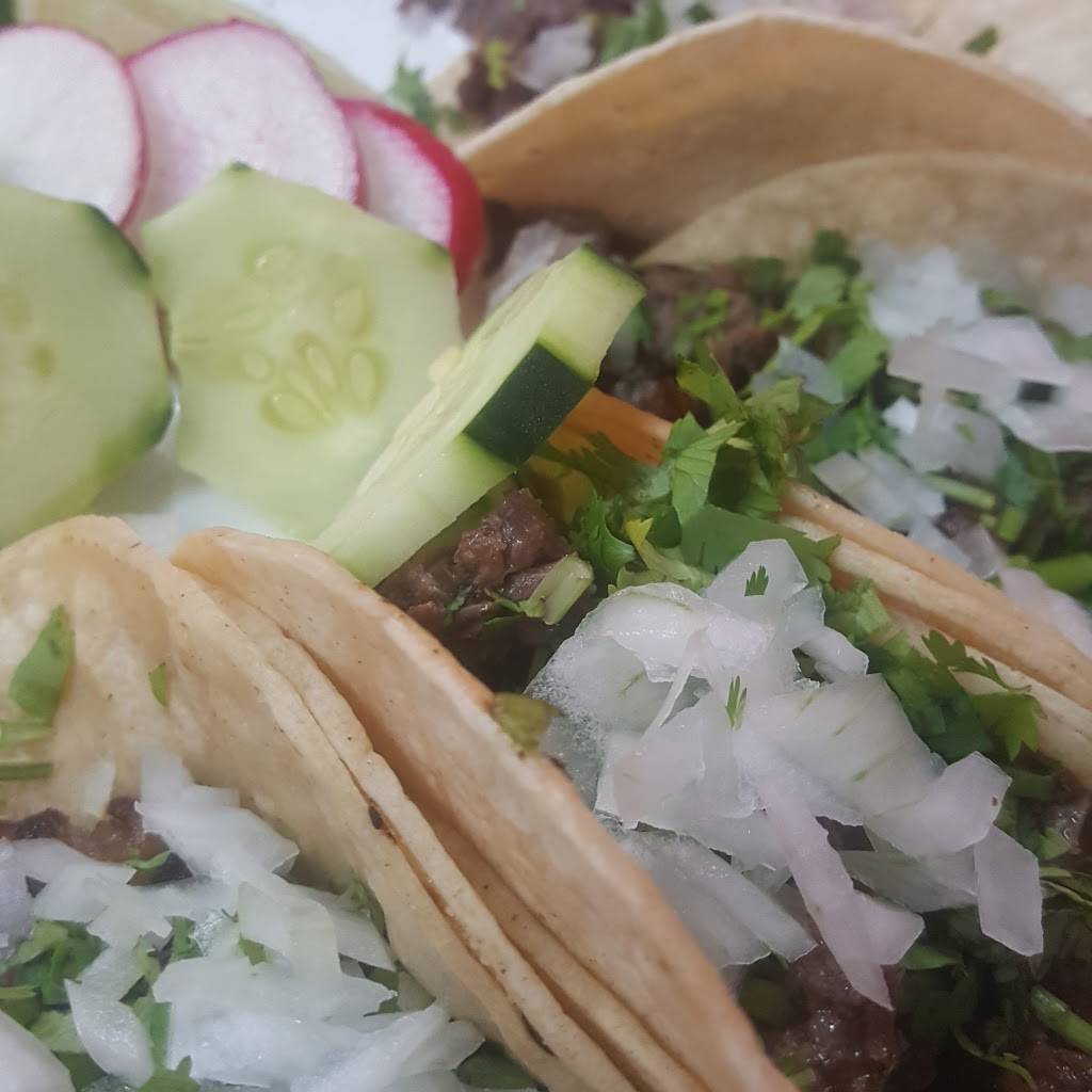 Lupitas Restaurant | restaurant | 704 Jersey Ave, Elizabeth, NJ 07202, USA | 9083557277 OR +1 908-355-7277