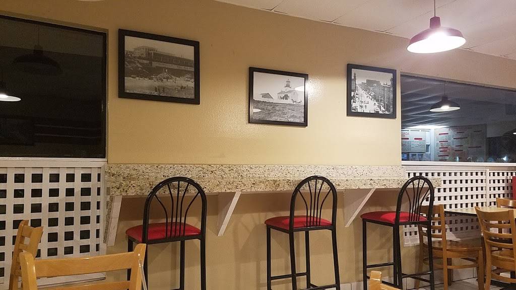 Adalbertos Mexican Food | restaurant | 1868 Rosecrans St, San Diego, CA 92106, USA | 6192244440 OR +1 619-224-4440