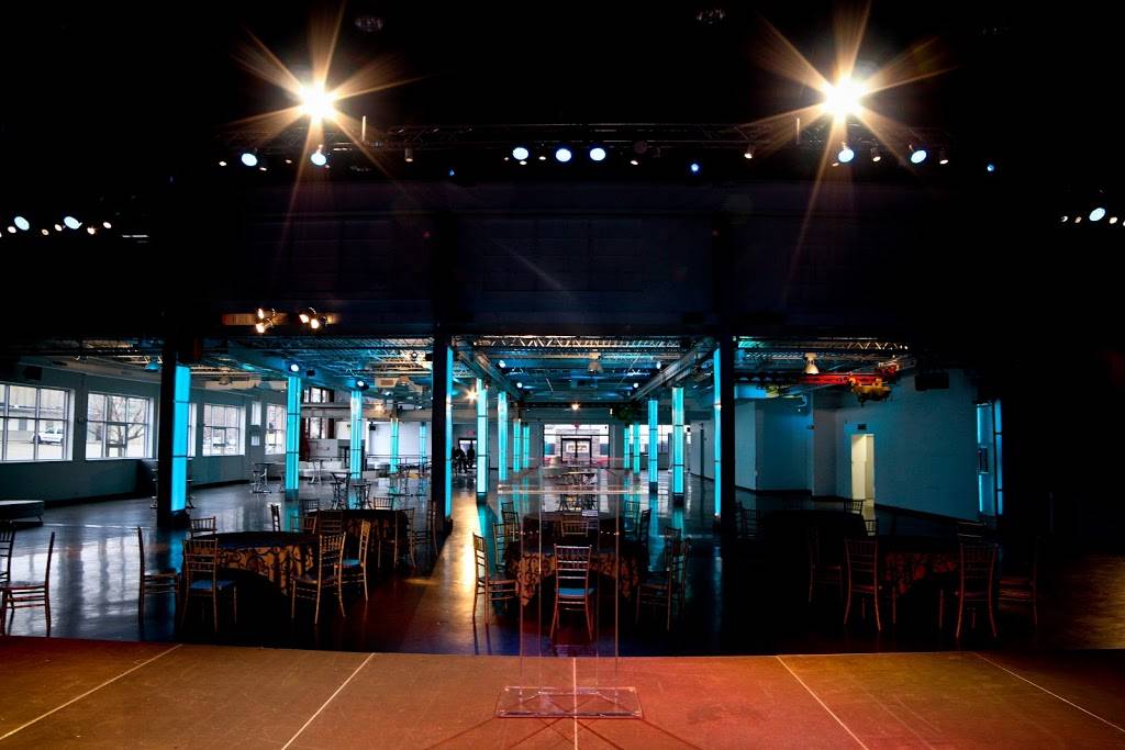 The Crane Bay | restaurant | 551 W Merrill St, Indianapolis, IN 46225, USA | 3174232999 OR +1 317-423-2999