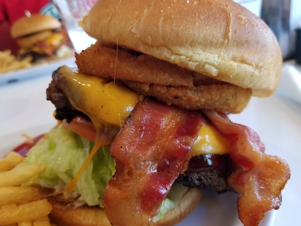 Rubys Diner | restaurant | 13102 Newport Ave, Tustin, CA 92780, USA | 7148387829 OR +1 714-838-7829