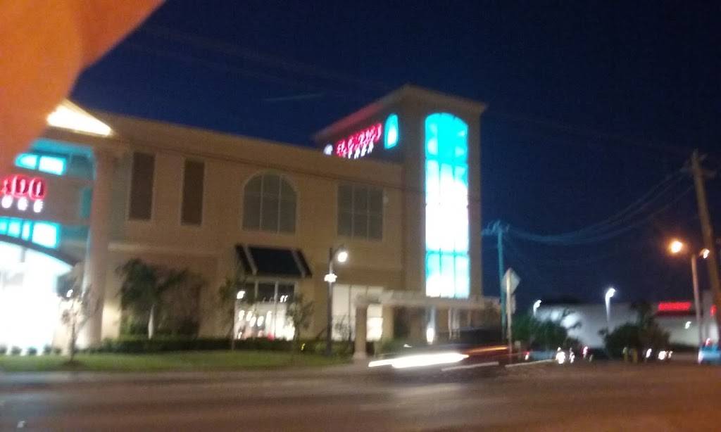 Point Royale Shopping Center | shopping mall | 19101 S Dixie Hwy, Miami, FL 33157, USA | 3059471664 OR +1 305-947-1664