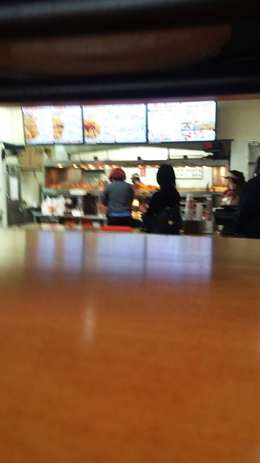 Popeyes Louisiana Kitchen | restaurant | 2021 Rees St, Breaux Bridge, LA 70517, USA | 3373323619 OR +1 337-332-3619