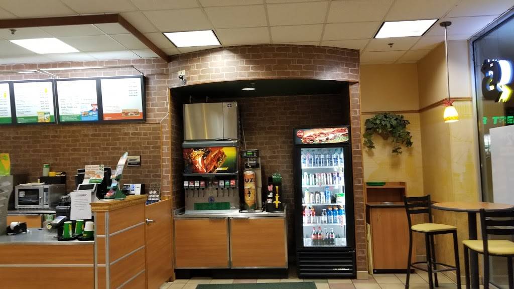Subway | meal takeaway | 10643 NE Sandy Blvd Suite D, Portland, OR 97220, USA | 5032510400 OR +1 503-251-0400