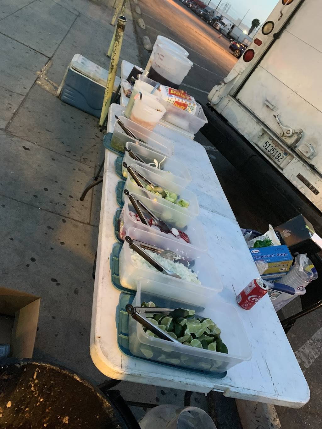 Taqueria nosotros los guapos | restaurant | 1401-1413 S Soto St, Los Angeles, CA 90023, USA | 3238848280 OR +1 323-884-8280