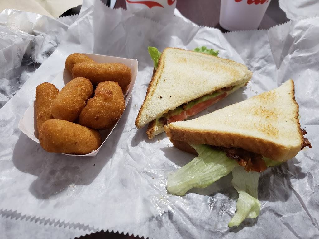 Dixie Burger | restaurant | 2213 Main St, Ellerbe, NC 28338, USA | 9106525483 OR +1 910-652-5483