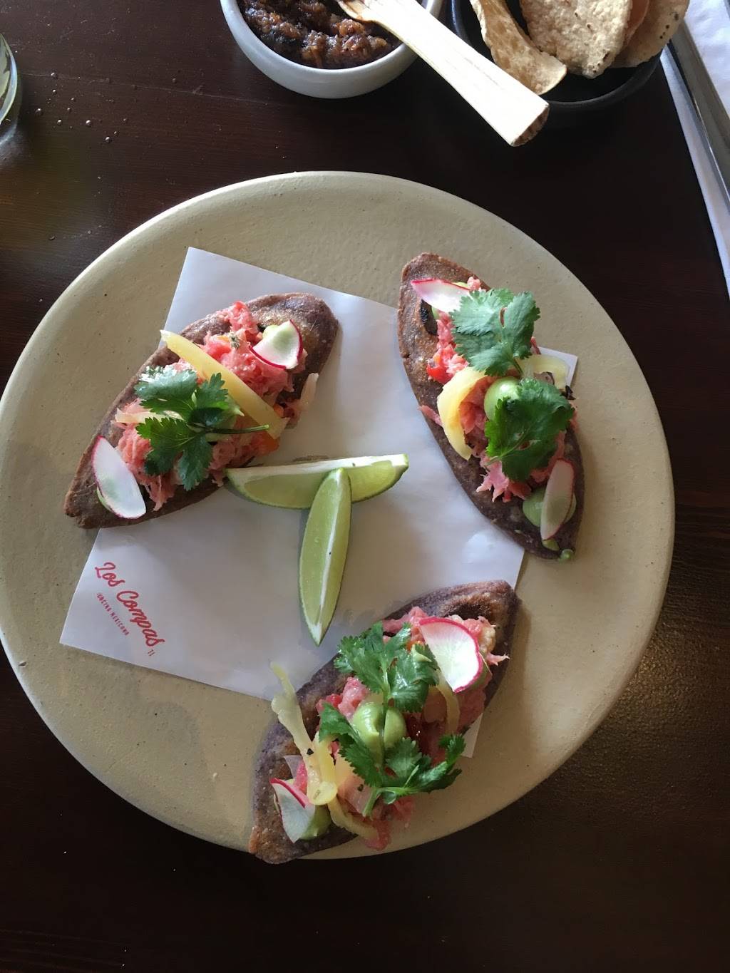 Los Compas | restaurant | Blvd. Agua Caliente 10594, Aviacion, 22020 Tijuana, B.C., Mexico | 016642088269 OR +52 664 208 8269