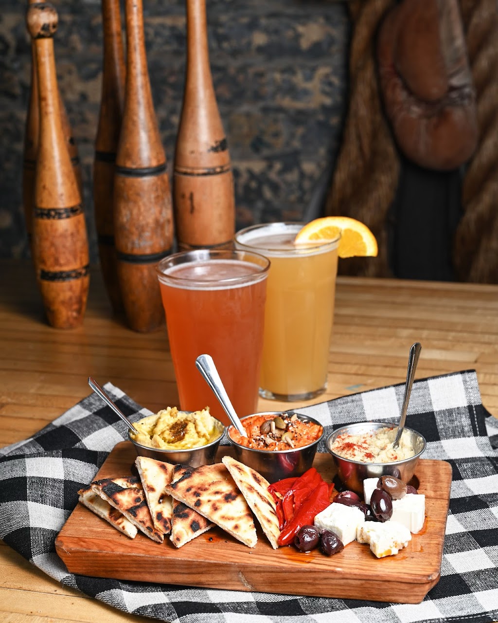 Park and Field Apres | restaurant | 10331 S Roberts Rd, Palos Hills, IL 60465, USA | 7084489683 OR +1 708-448-9683