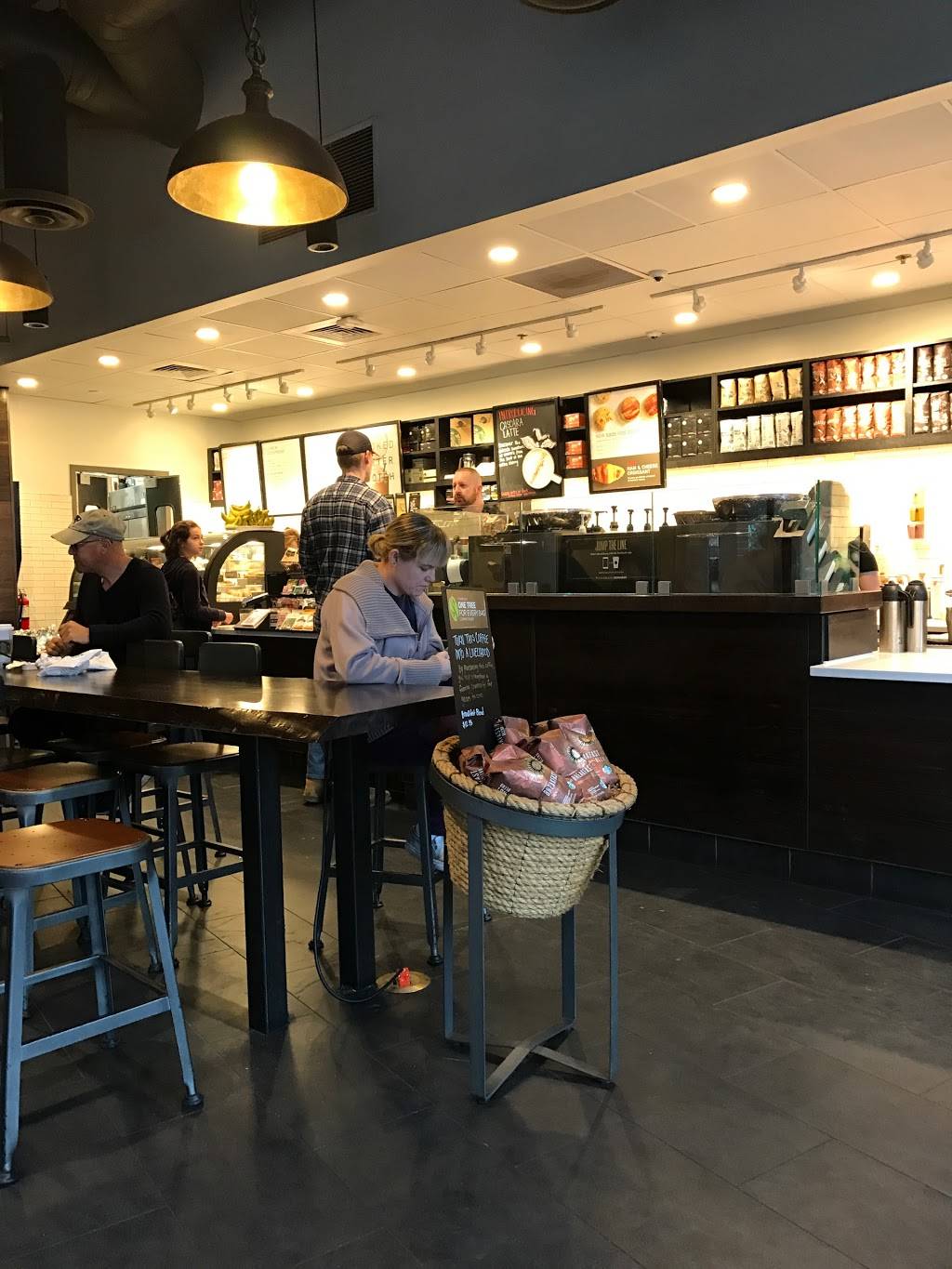 Starbucks | cafe | 2050 Portola Ave Suite J, Livermore, CA 94551, USA | 9254555562 OR +1 925-455-5562