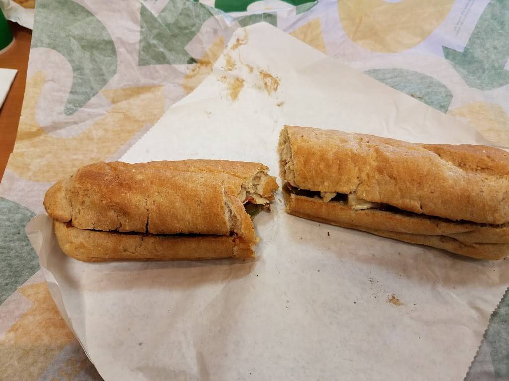Subway | restaurant | 130 Council St, Odenville, AL 35120, USA | 2056297827 OR +1 205-629-7827