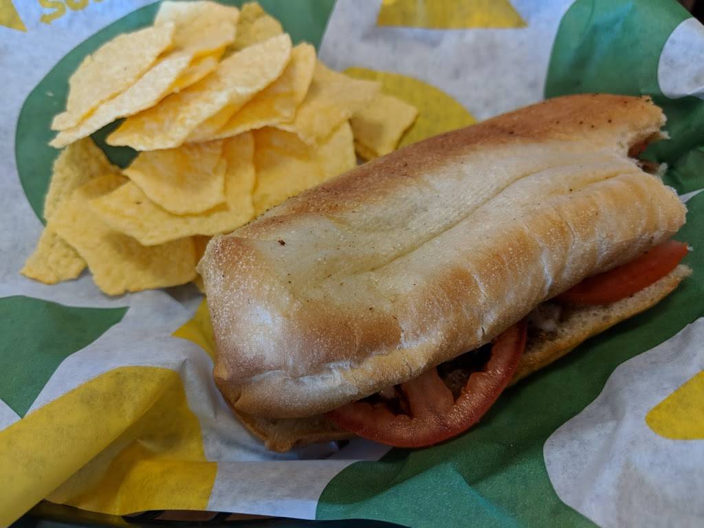 Subway Restaurants | restaurant | 5601 Richmond Rd, Williamsburg, VA 23188, USA | 7575651782 OR +1 757-565-1782