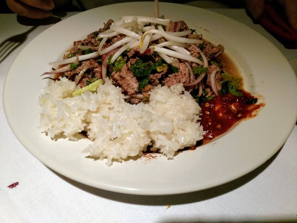 Mekvilai Thai Cuisine | restaurant | 2422 N Center St, Hickory, NC 28601, USA | 8283229876 OR +1 828-322-9876